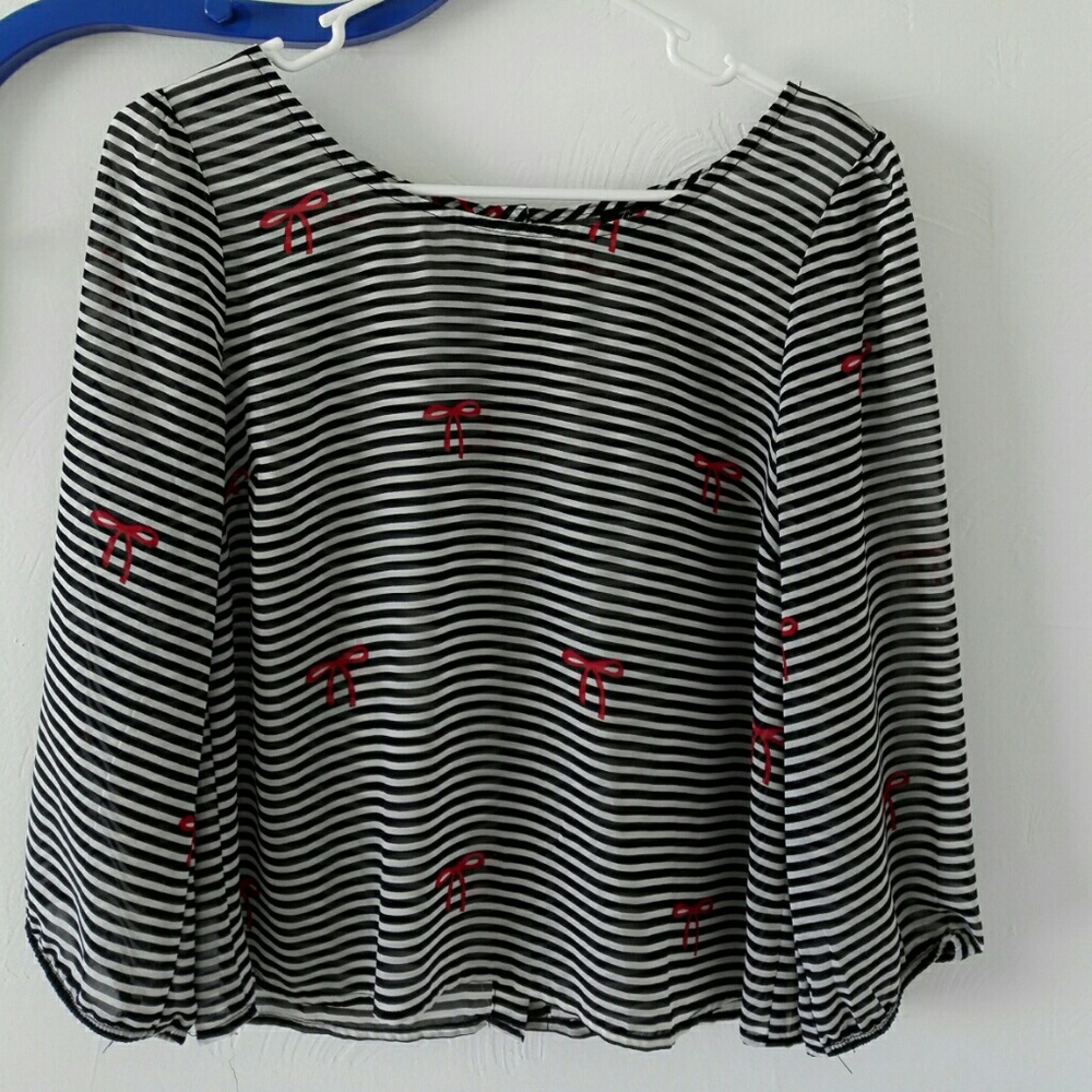 Stripe chiffon top with button detail on back